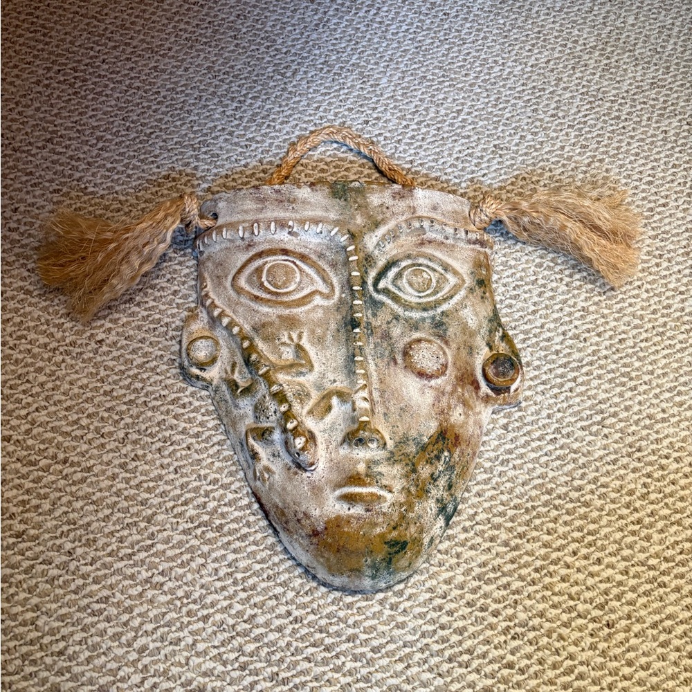 Artistic Tribal Mask Wall Decor